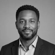 Marcus · Structure Worker